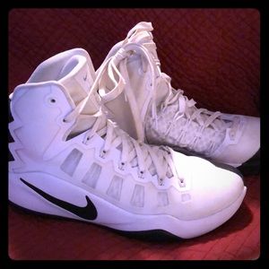 Nike HyperDunk